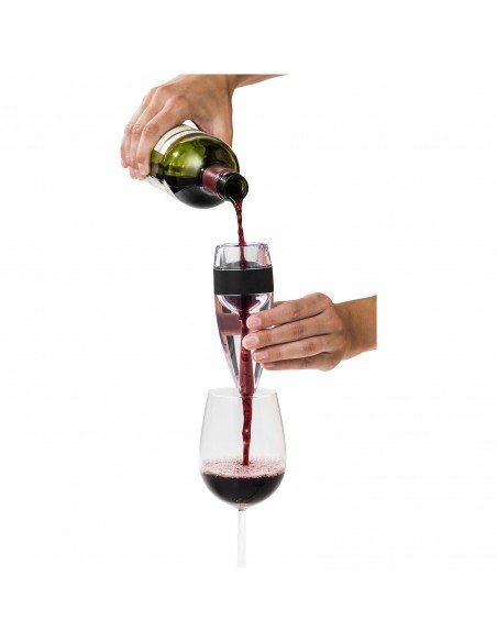 Vine wine aerator