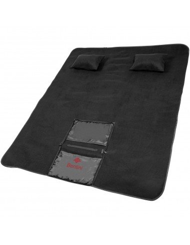 Chill outdoor blanket with 2 inflatable pillows