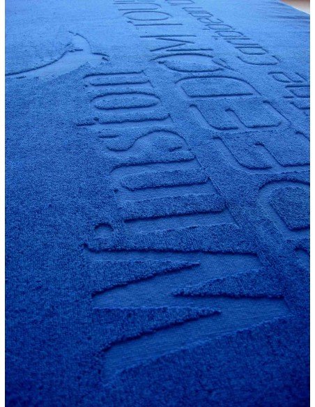 Rankšluosčiai su reljefiniu logotipu