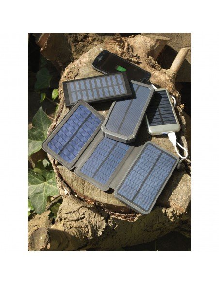 Peak 10.000 mAh solar power bank