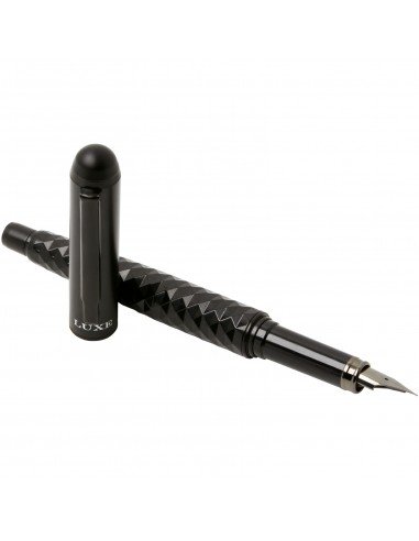 Tactical Dark fountain pen